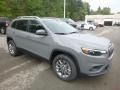 Sting-Gray - Cherokee Latitude Plus 4x4 Photo No. 7
