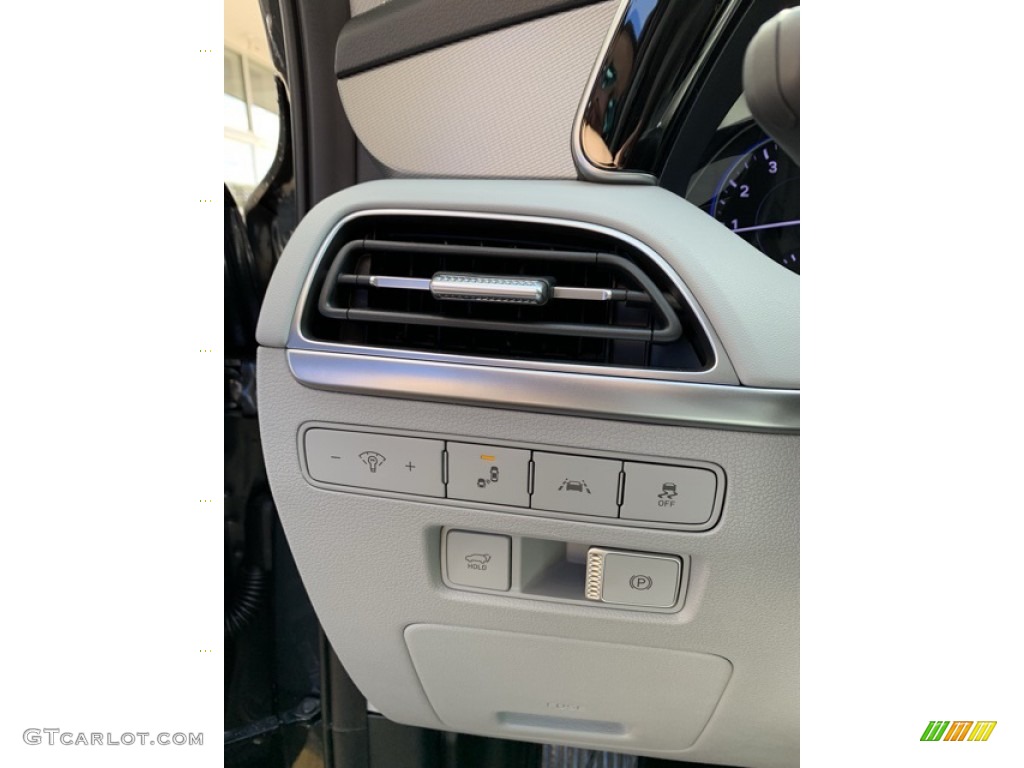 2020 Hyundai Palisade SEL AWD Controls Photo #135376169