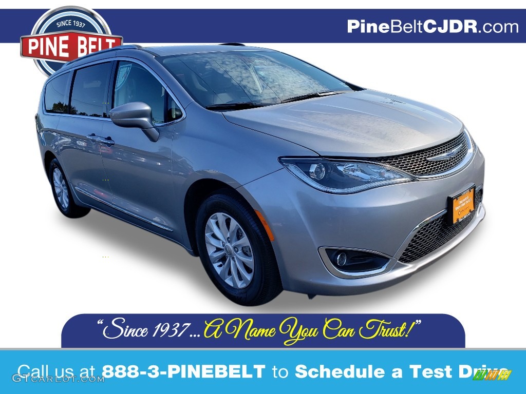 2019 Pacifica Touring L - Billet Silver Metallic / Black/Alloy photo #1