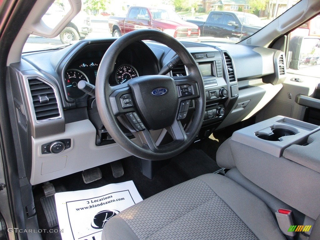 2015 F150 XLT SuperCrew 4x4 - Magnetic Metallic / Medium Earth Gray photo #6