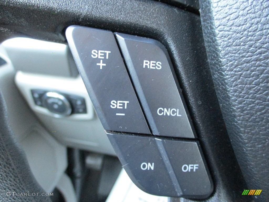 2015 F150 XLT SuperCrew 4x4 - Magnetic Metallic / Medium Earth Gray photo #17