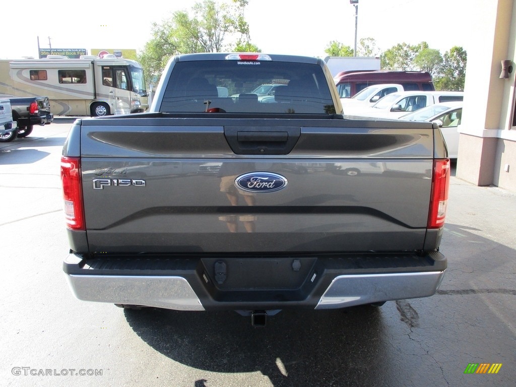2015 F150 XLT SuperCrew 4x4 - Magnetic Metallic / Medium Earth Gray photo #40