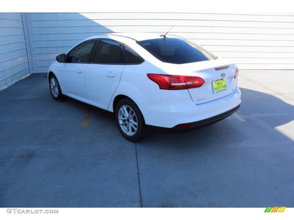 2017 Focus SE Sedan - Oxford White / Charcoal Black photo #7