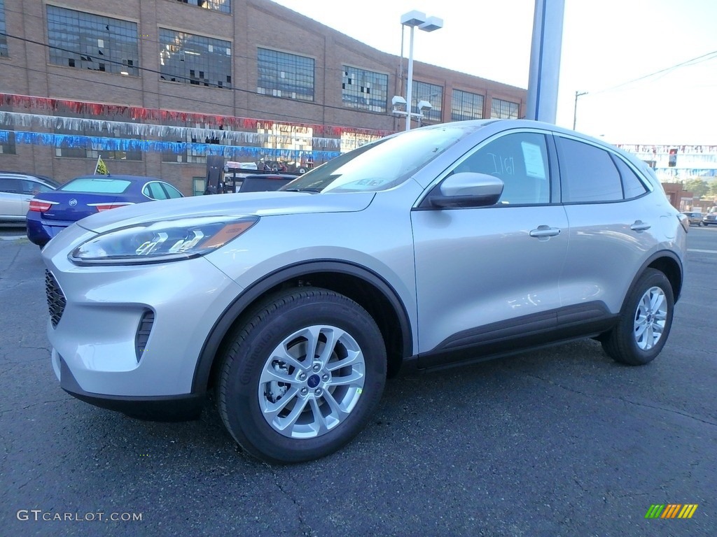 Ingot Silver Metallic 2020 Ford Escape SE 4WD Exterior Photo #135397817