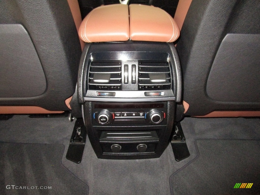 2019 X6 sDrive35i - Space Gray Metallic / Terra photo #21