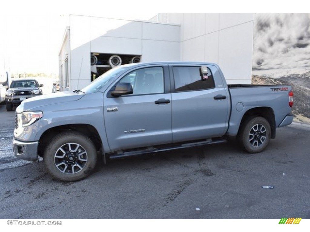 2018 Tundra SR5 CrewMax 4x4 - Magnetic Gray Metallic / Black photo #3