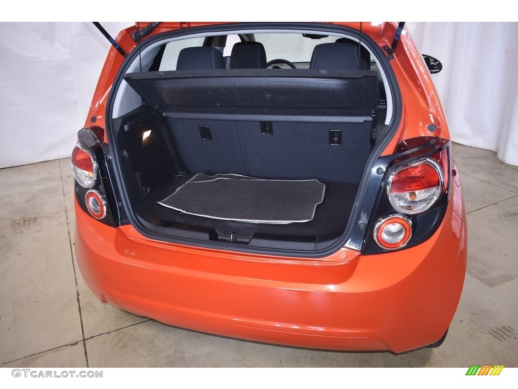 2013 Sonic LT Hatch - Inferno Orange Metallic / Jet Black/Dark Titanium photo #9