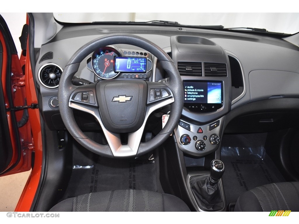2013 Sonic LT Hatch - Inferno Orange Metallic / Jet Black/Dark Titanium photo #12