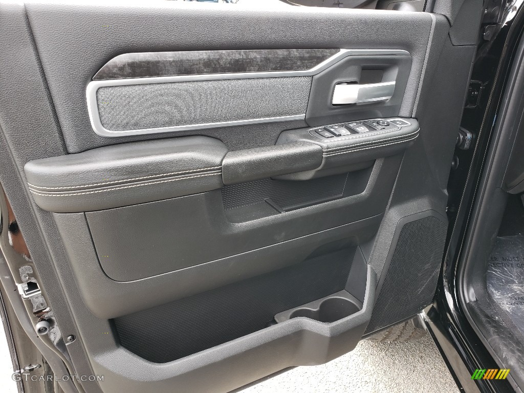 2019 Ram 2500 Bighorn Crew Cab 4x4 Door Panel Photos
