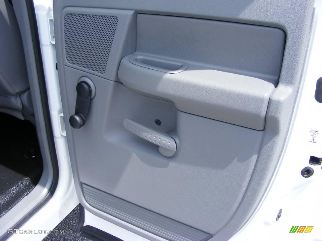 2006 Ram 1500 ST Quad Cab - Bright White / Medium Slate Gray photo #18