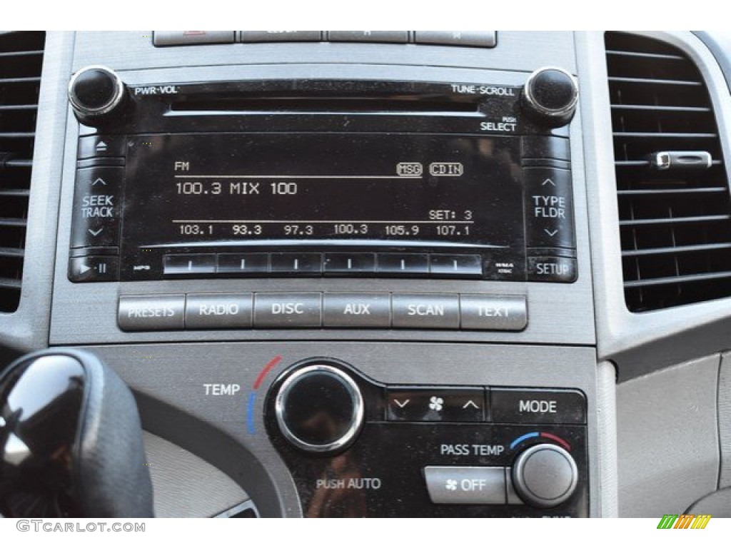 2010 Venza V6 AWD - Magnetic Gray Metallic / Gray photo #11
