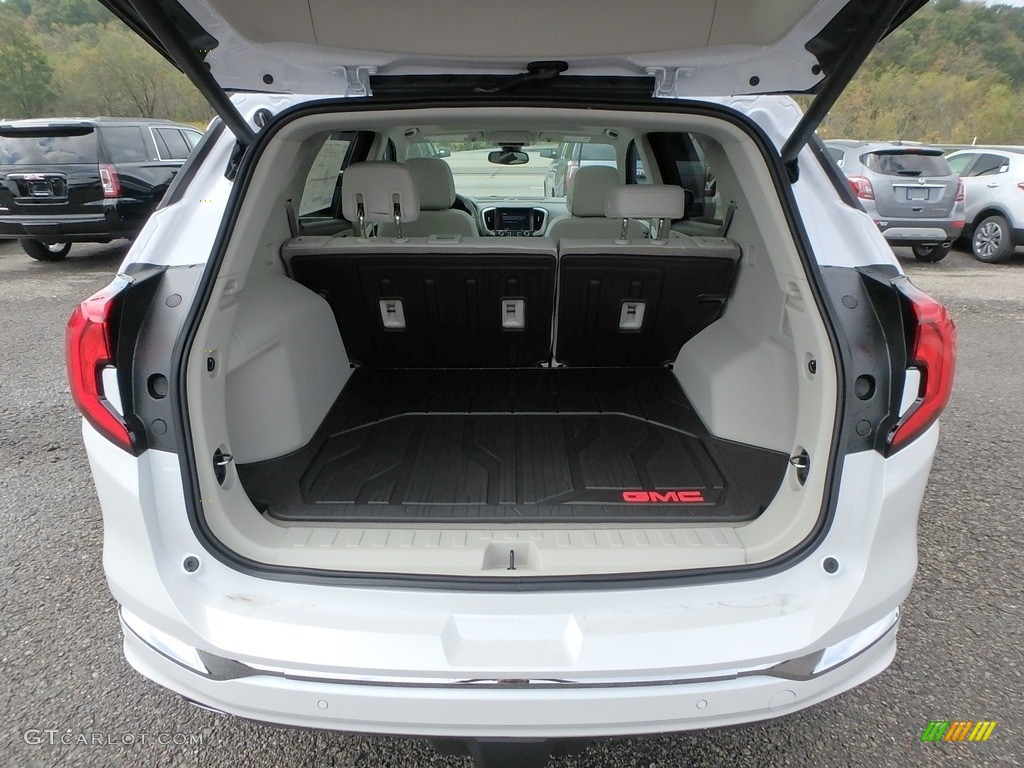 2020 GMC Terrain Denali AWD Trunk Photos