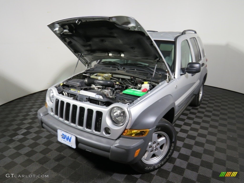 2006 Liberty Sport 4x4 - Bright Silver Metallic / Medium Slate Gray photo #3