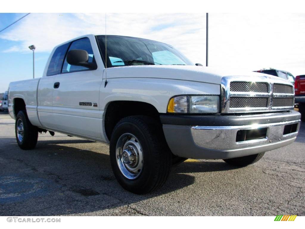 2002 Ram 2500 ST Quad Cab - Bright White / Agate photo #4