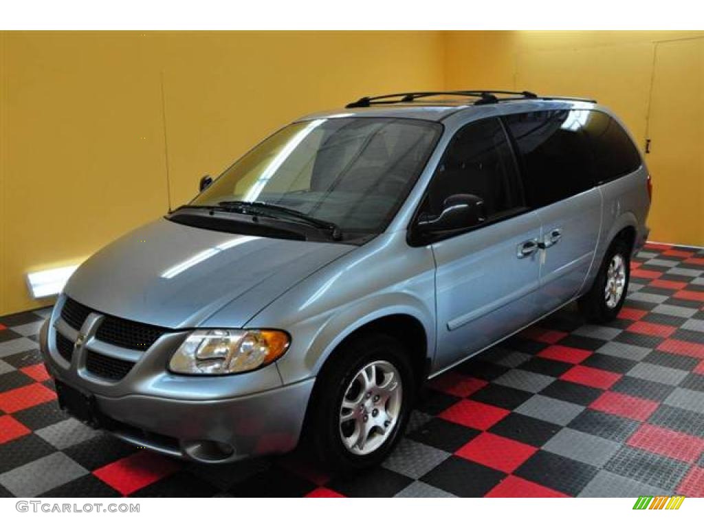 2004 Grand Caravan SXT - Butane Blue Pearl / Medium Slate Gray photo #20