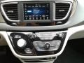 2018 Billet Silver Metallic Chrysler Pacifica Touring L  photo #23