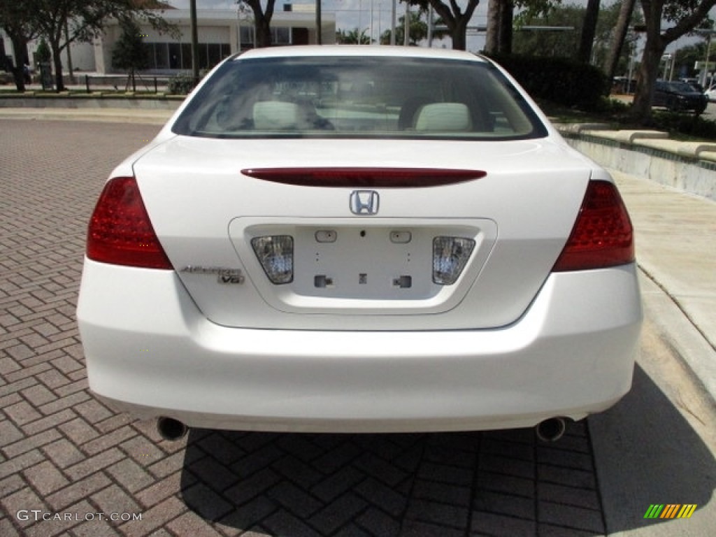 2007 Accord LX V6 Sedan - Taffeta White / Ivory photo #7