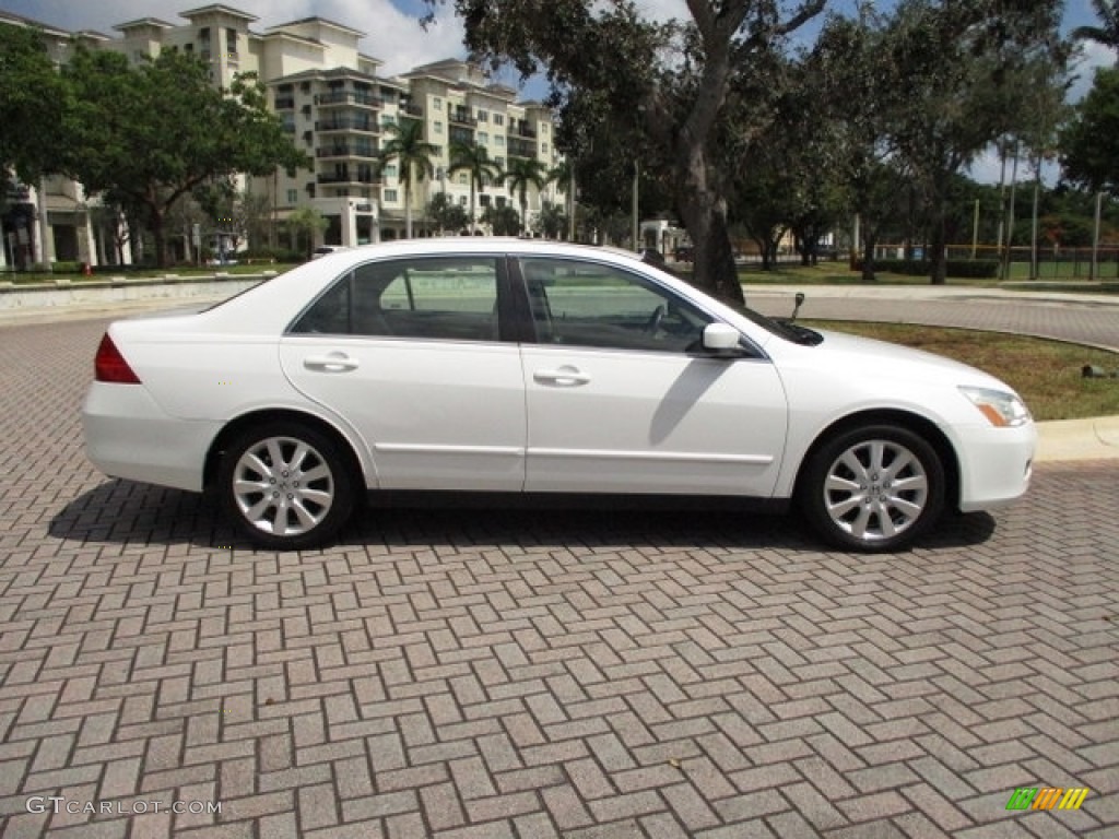 2007 Accord LX V6 Sedan - Taffeta White / Ivory photo #11