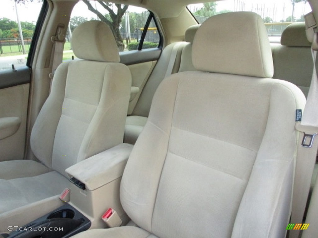 2007 Accord LX V6 Sedan - Taffeta White / Ivory photo #21