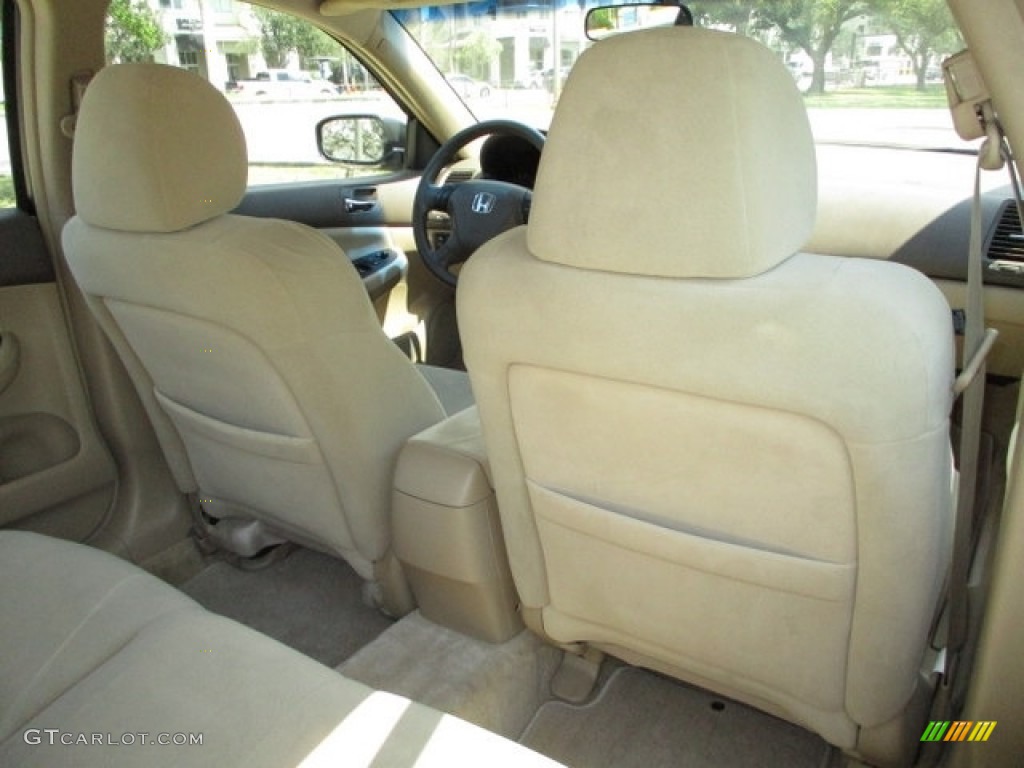 2007 Accord LX V6 Sedan - Taffeta White / Ivory photo #25