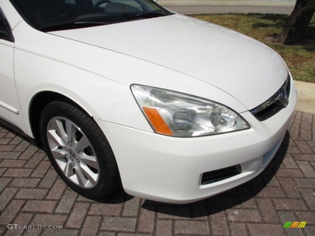 2007 Accord LX V6 Sedan - Taffeta White / Ivory photo #26