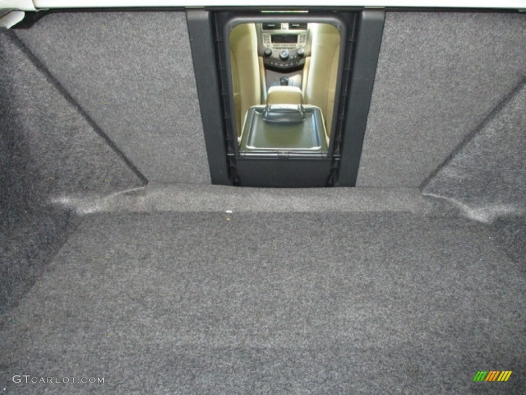 2007 Accord LX V6 Sedan - Taffeta White / Ivory photo #35