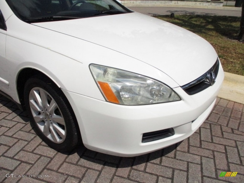 2007 Accord LX V6 Sedan - Taffeta White / Ivory photo #36