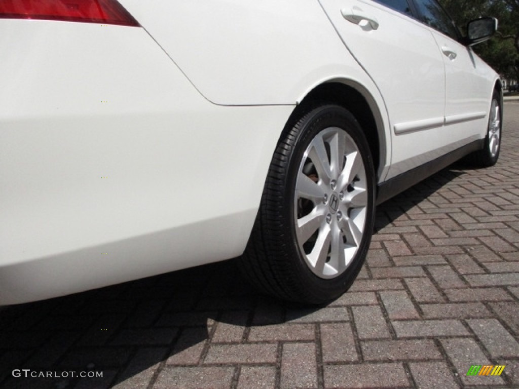 2007 Accord LX V6 Sedan - Taffeta White / Ivory photo #38