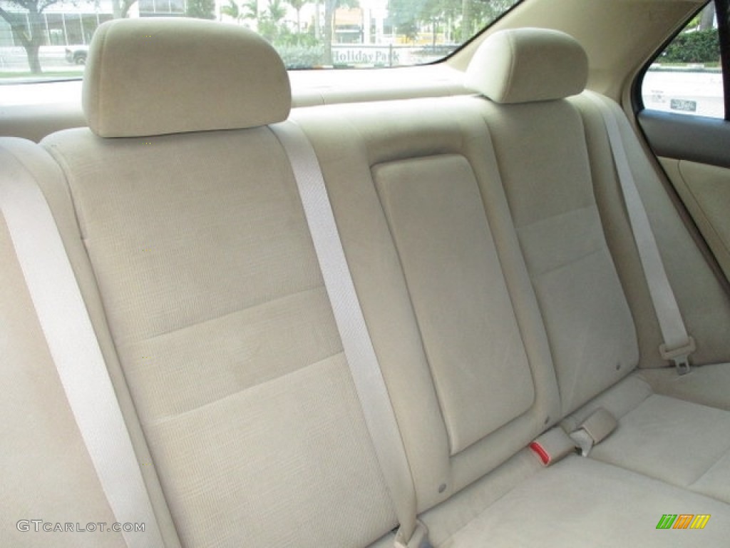 2007 Accord LX V6 Sedan - Taffeta White / Ivory photo #49