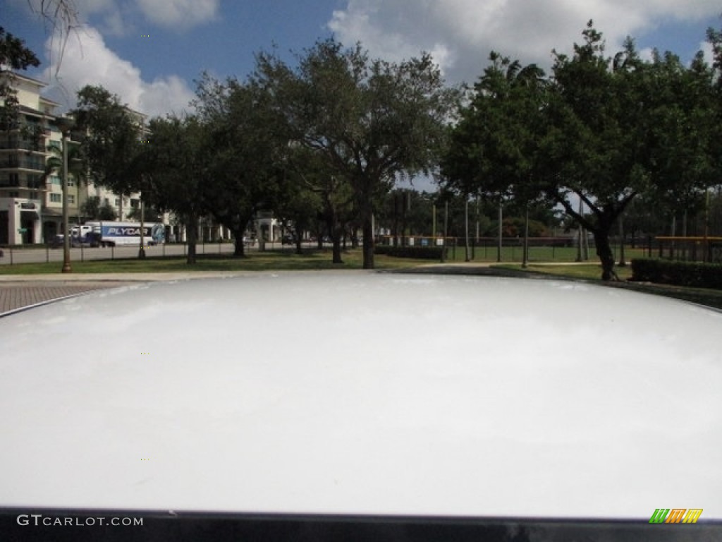 2007 Accord LX V6 Sedan - Taffeta White / Ivory photo #55