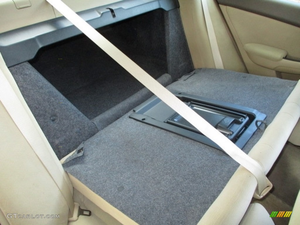 2007 Accord LX V6 Sedan - Taffeta White / Ivory photo #69