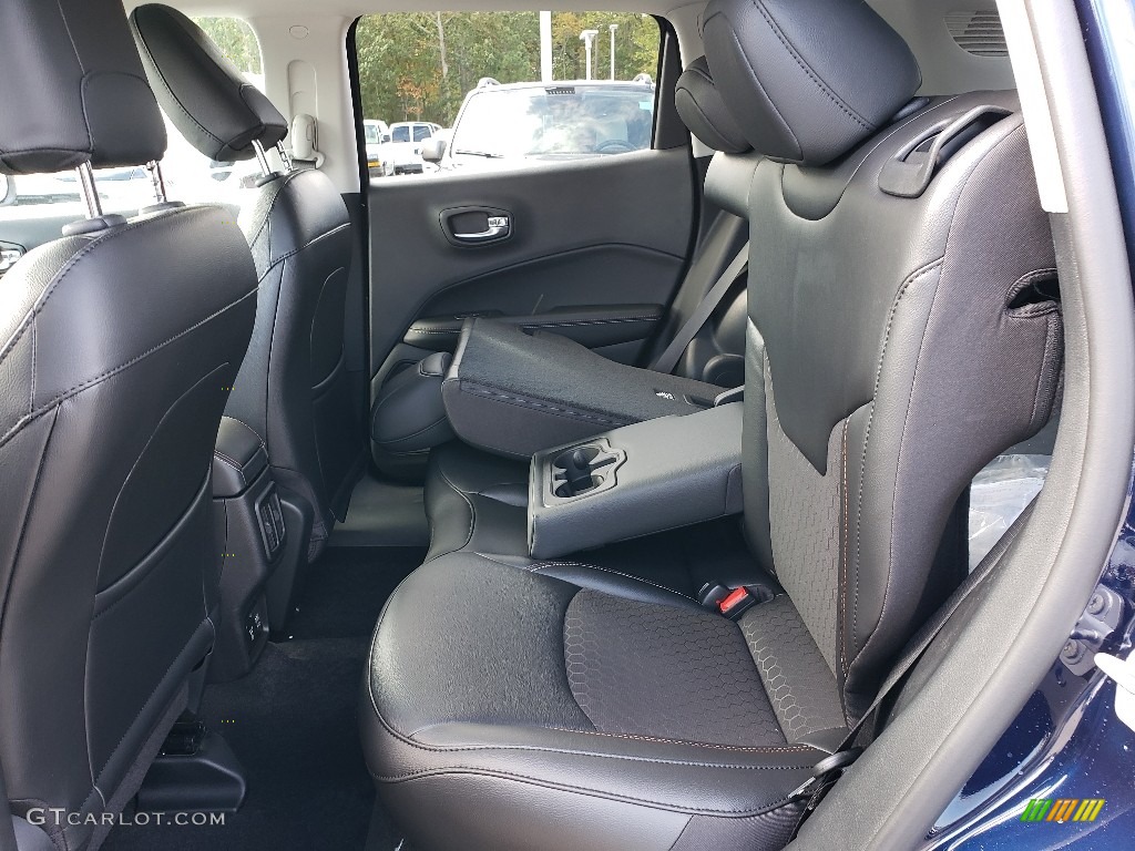 2020 Compass Latitude 4x4 - Jazz Blue Pearl / Black photo #6