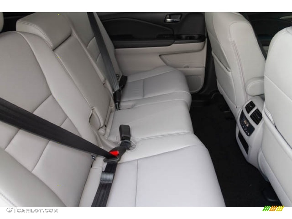 2019 Pilot EX-L - Lunar Silver Metallic / Gray photo #31