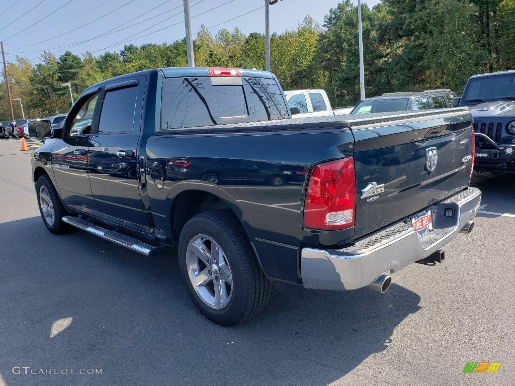 2011 Ram 1500 SLT Crew Cab 4x4 - Hunter Green Pearl / Dark Slate Gray/Medium Graystone photo #2