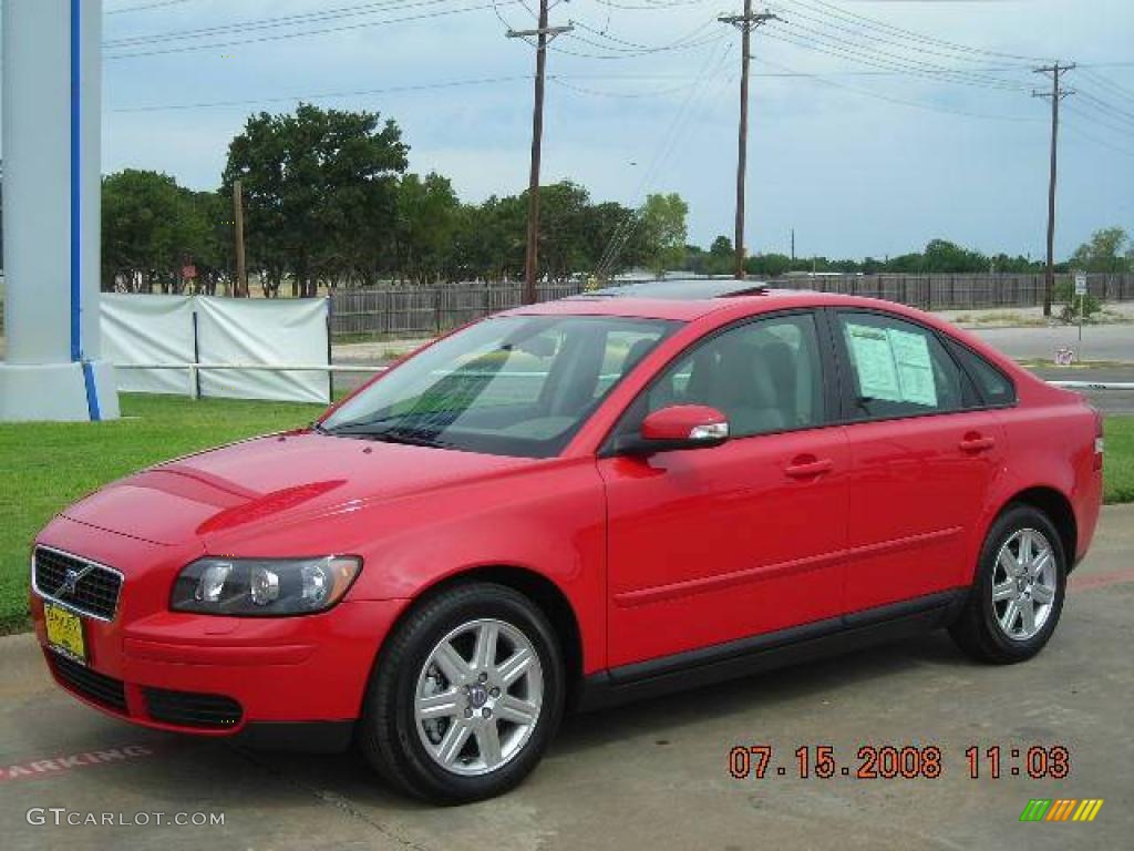 2007 S40 2.4i - Passion Red / Dark Beige/Quartz photo #1