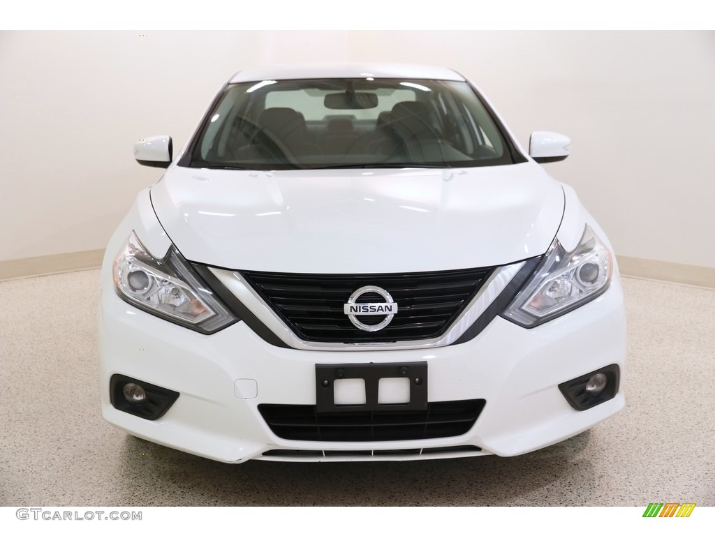 2018 Altima 2.5 SL - Glacier White / Charcoal photo #2