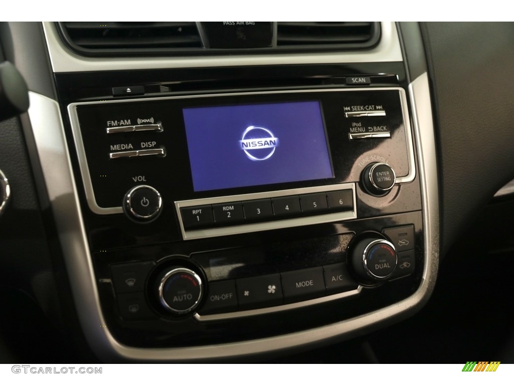 2018 Altima 2.5 SL - Glacier White / Charcoal photo #8