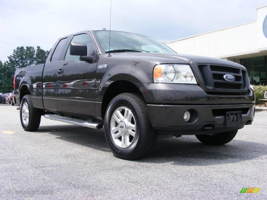 2006 F150 STX SuperCab 4x4 - Dark Stone Metallic / Medium Flint photo #2