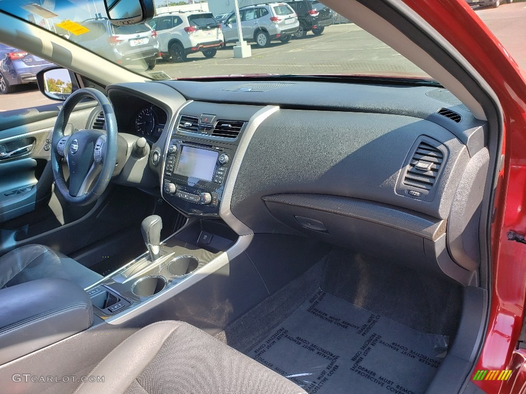 2015 Altima 2.5 SL - Cayenne Red / Charcoal photo #18