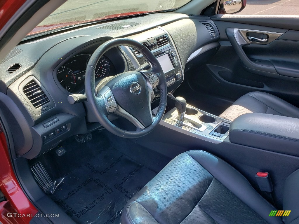 2015 Altima 2.5 SL - Cayenne Red / Charcoal photo #29