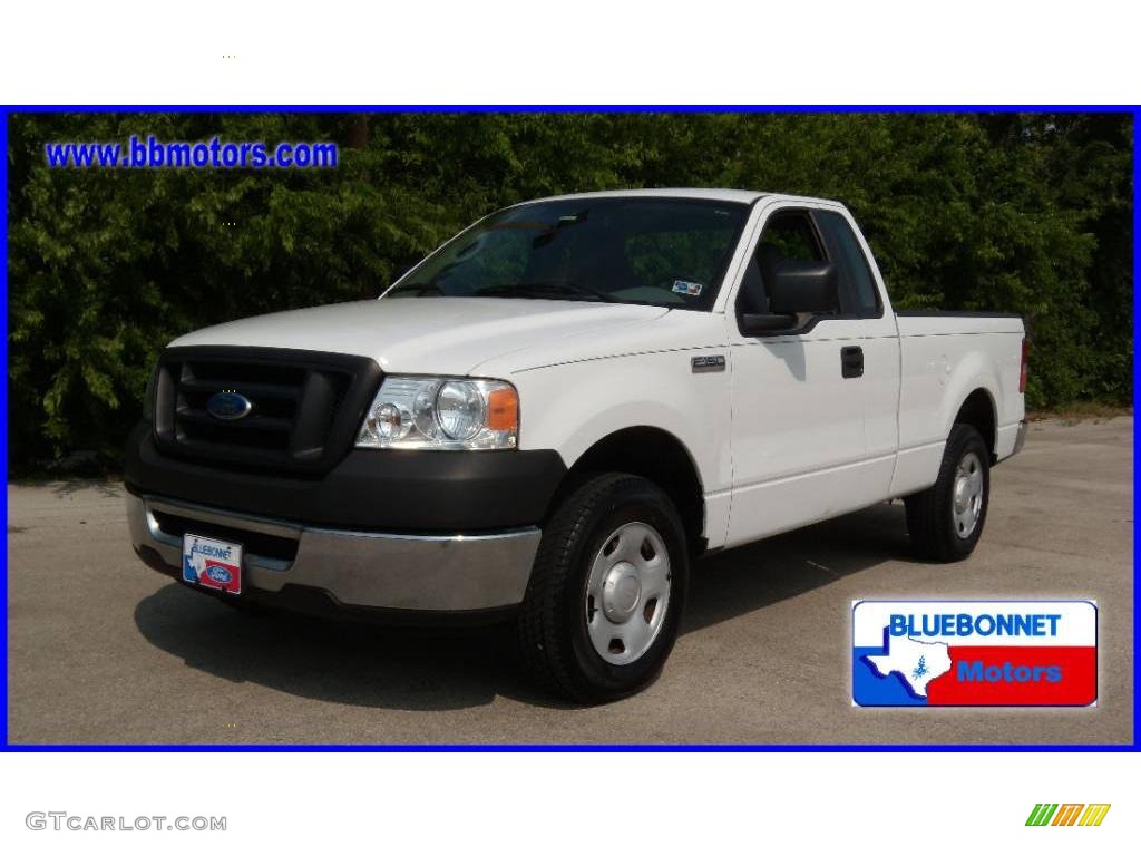 2006 F150 XL Regular Cab - Oxford White / Medium/Dark Flint photo #1