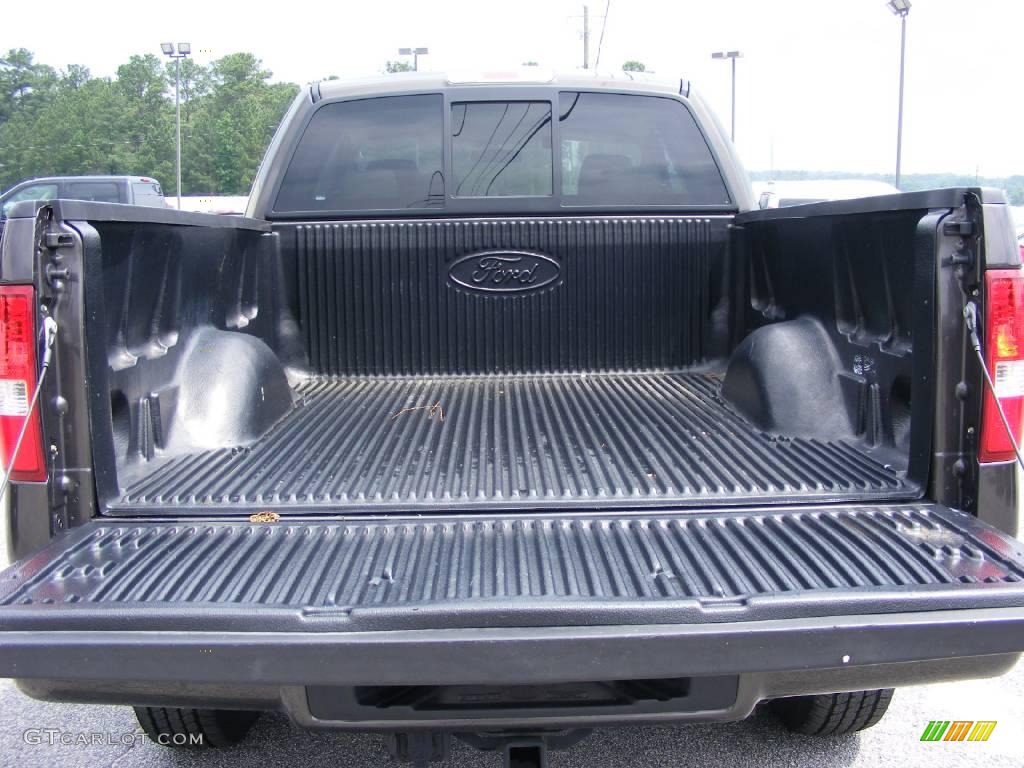 2006 F150 STX SuperCab 4x4 - Dark Stone Metallic / Medium Flint photo #17