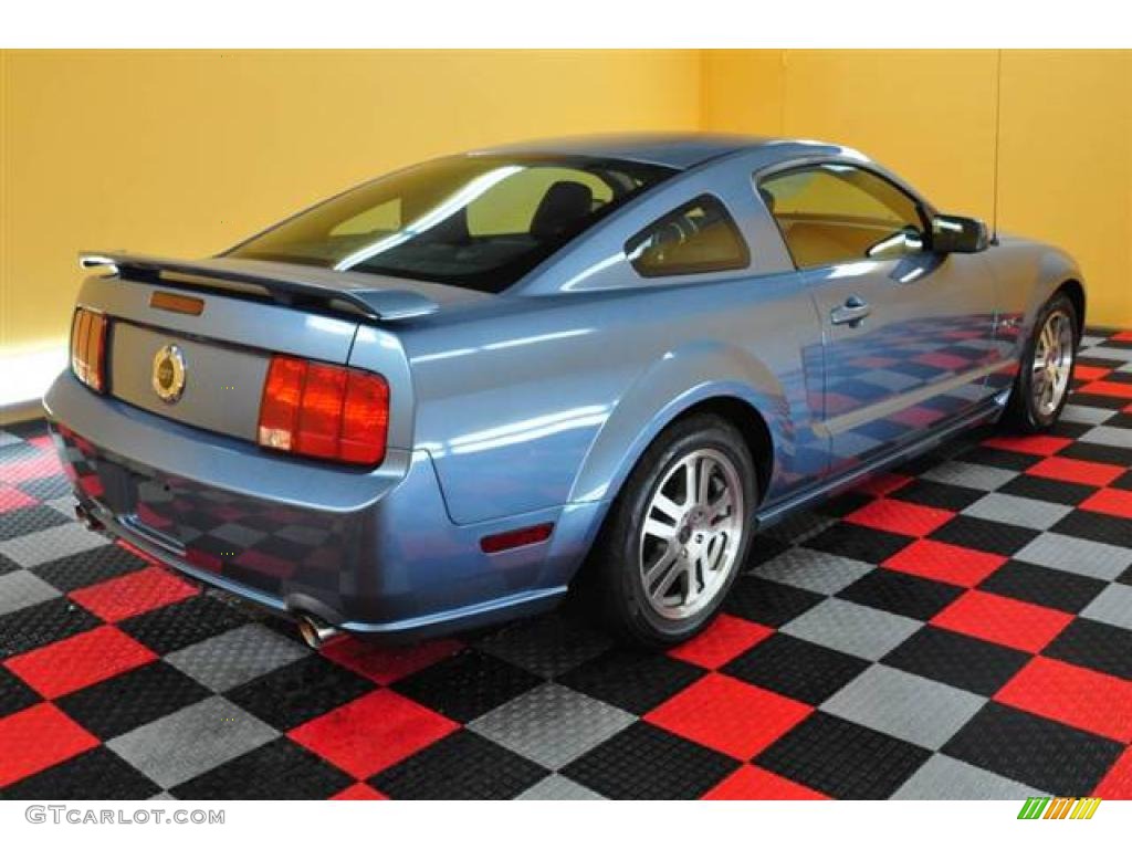 2005 Mustang GT Premium Coupe - Windveil Blue Metallic / Dark Charcoal photo #6