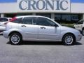 2006 CD Silver Metallic Ford Focus ZX5 SE Hatchback  photo #1