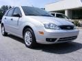 2006 CD Silver Metallic Ford Focus ZX5 SE Hatchback  photo #2
