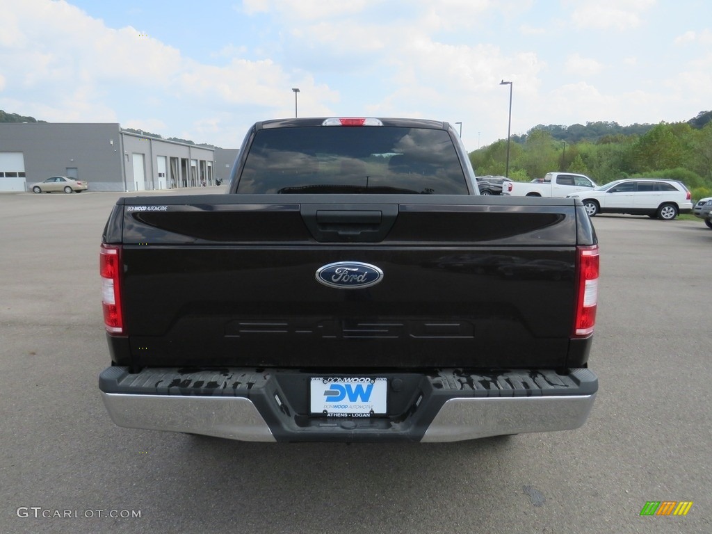 2019 F150 XLT SuperCrew 4x4 - Magma Red / Earth Gray photo #11