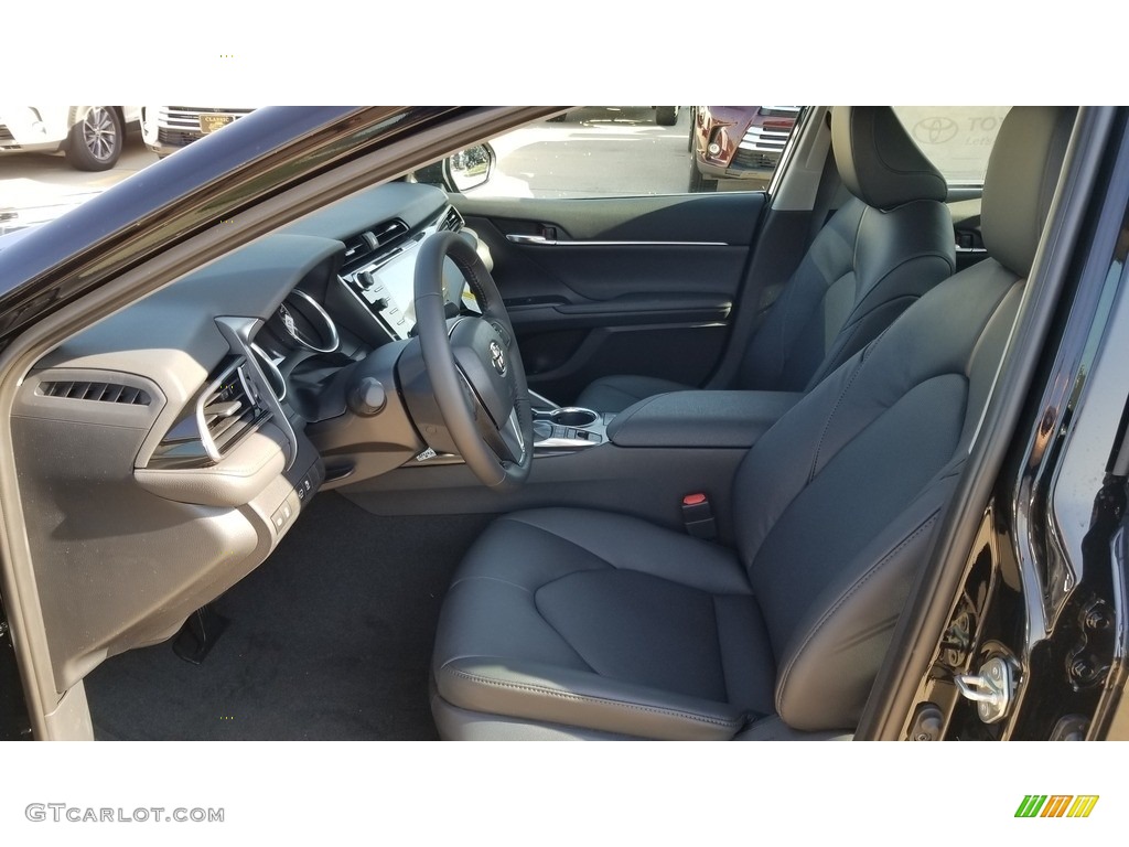 2020 Camry XLE - Midnight Black Metallic / Black photo #2