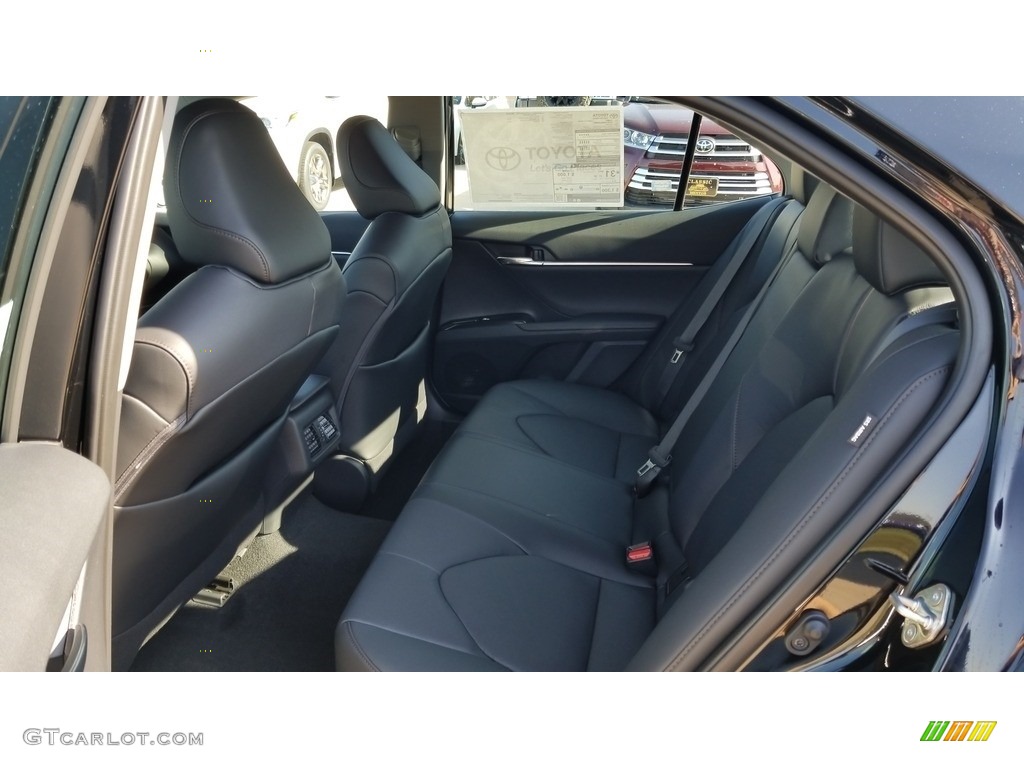 2020 Camry XLE - Midnight Black Metallic / Black photo #3