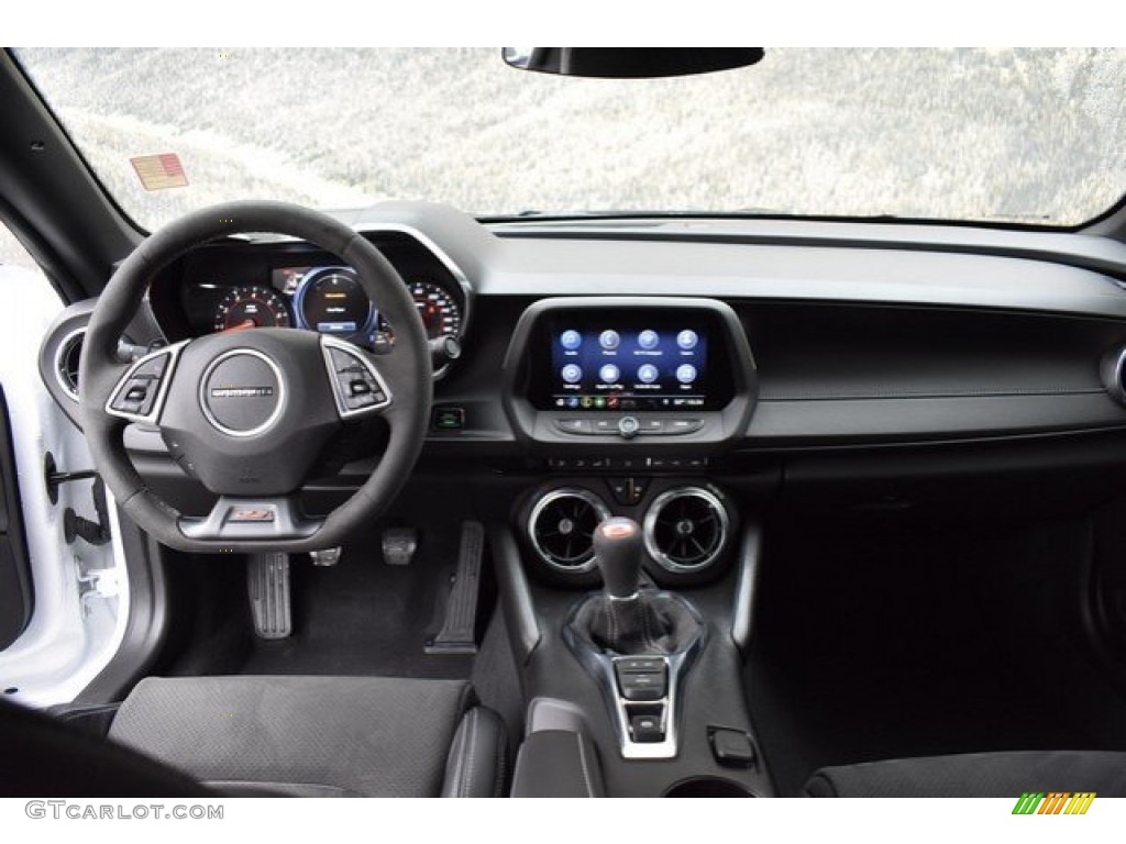 2019 Chevrolet Camaro SS Coupe Dashboard Photos