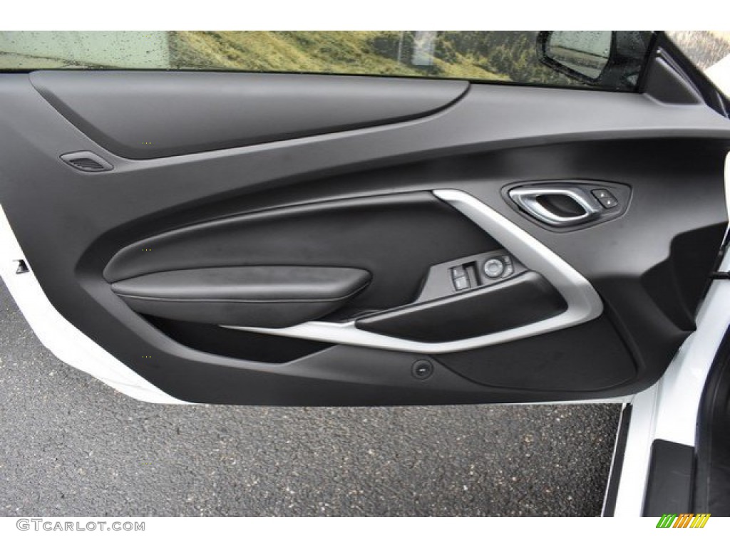 2019 Chevrolet Camaro SS Coupe Jet Black Door Panel Photo #135446188